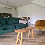 Azzurra Immersa Nel Verde Tra Firenze, Arezzo E Siena *
